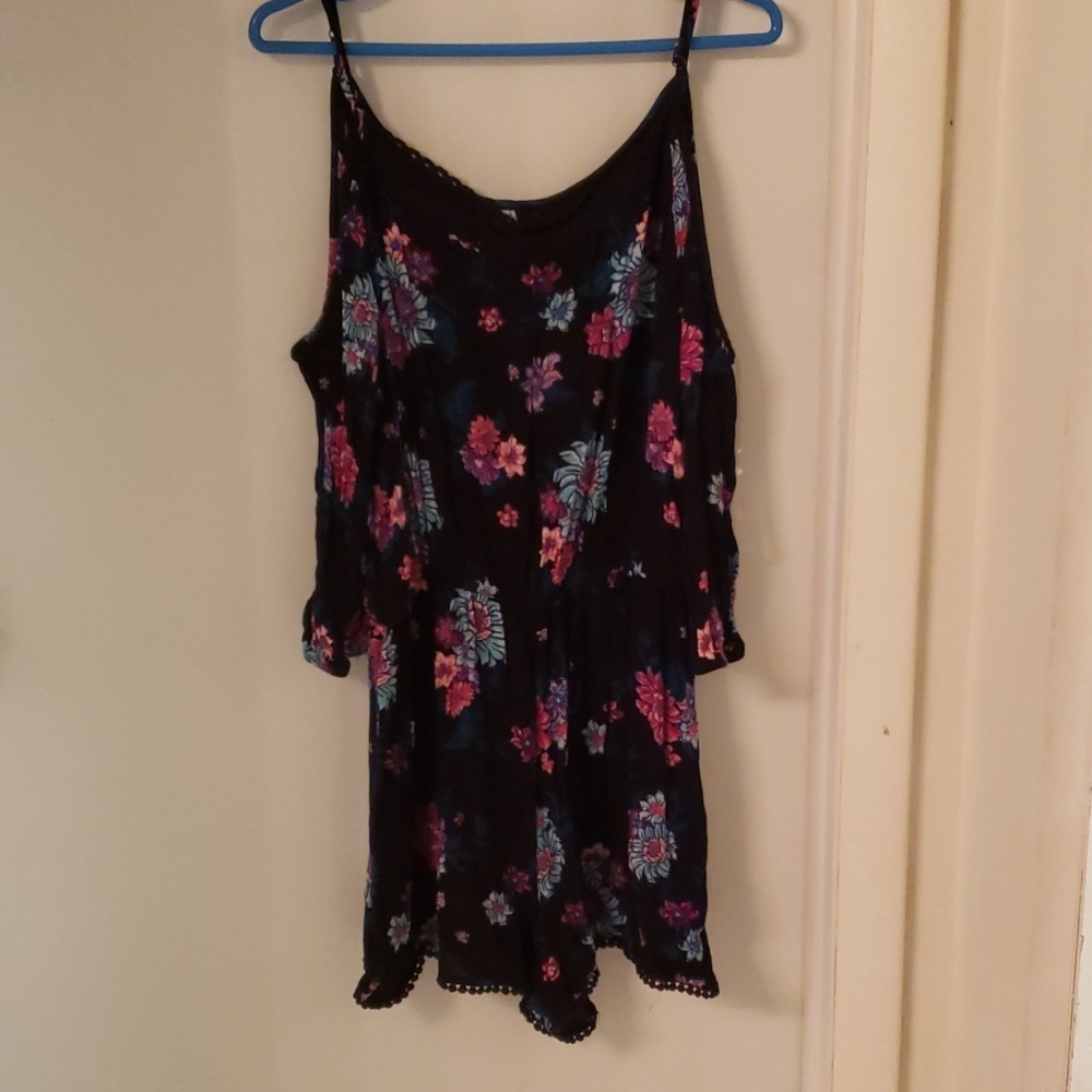 Mudd Floral Cold Shoulder Romper